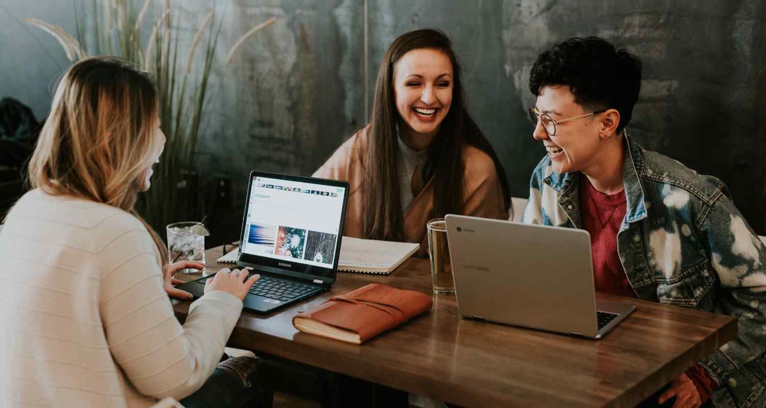 https://supporttechservice.com/wp-content/uploads/2023/08/slider_03_about.jpg